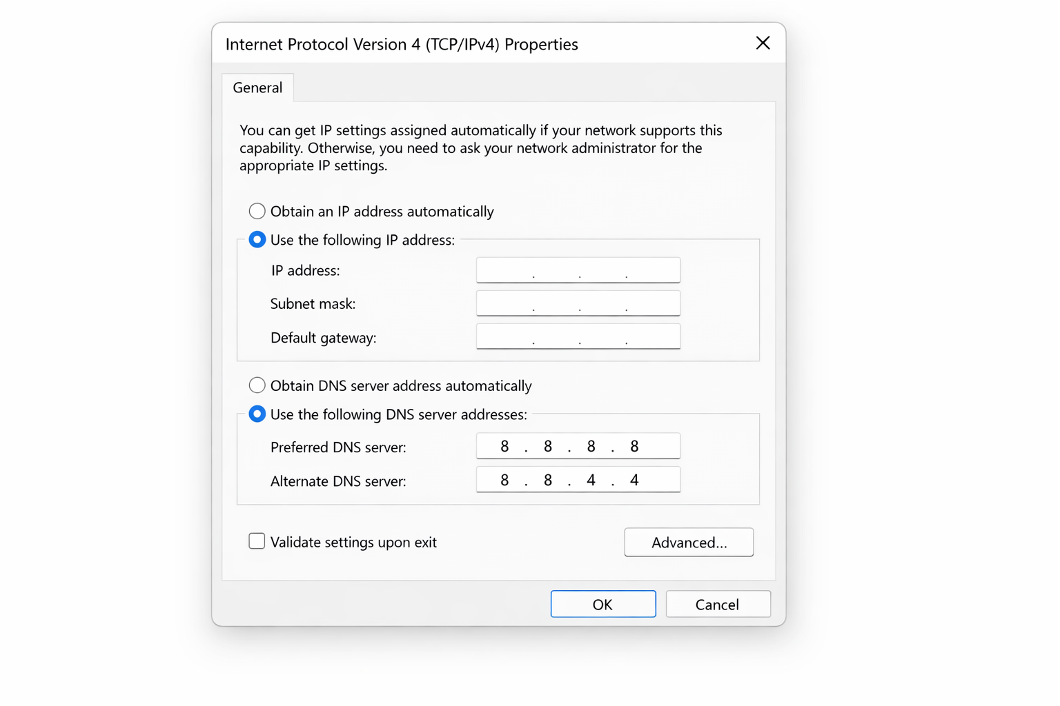 Boîte de dialogue Propriétés IPv4 avec les entrées DNS manuelles 8.8.8.8 et 8.8.4.4 renseignées